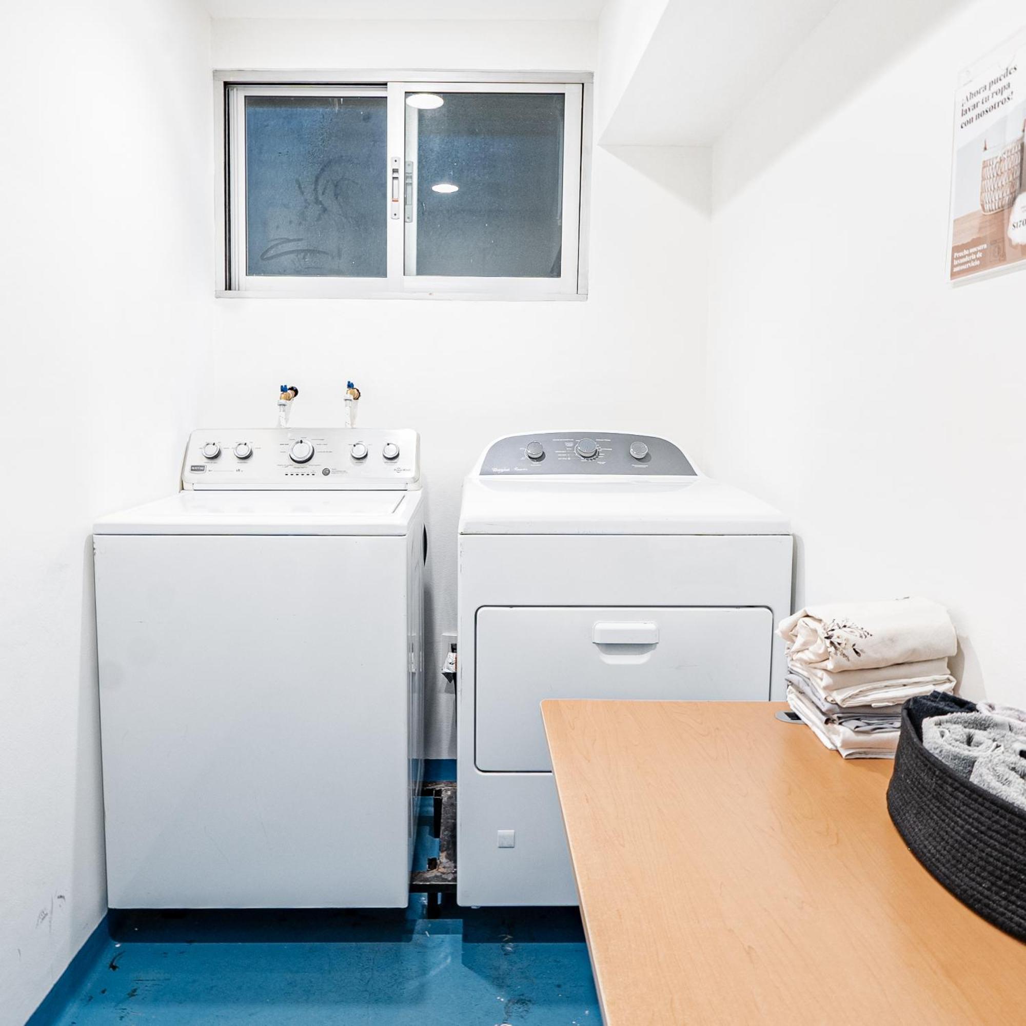 Cama En Habitacion Compartida Mixta Kota Meksiko Bagian luar foto